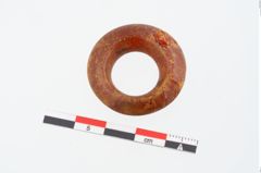 Foto von Bernsteinring (NHMW-PRAE-024636)